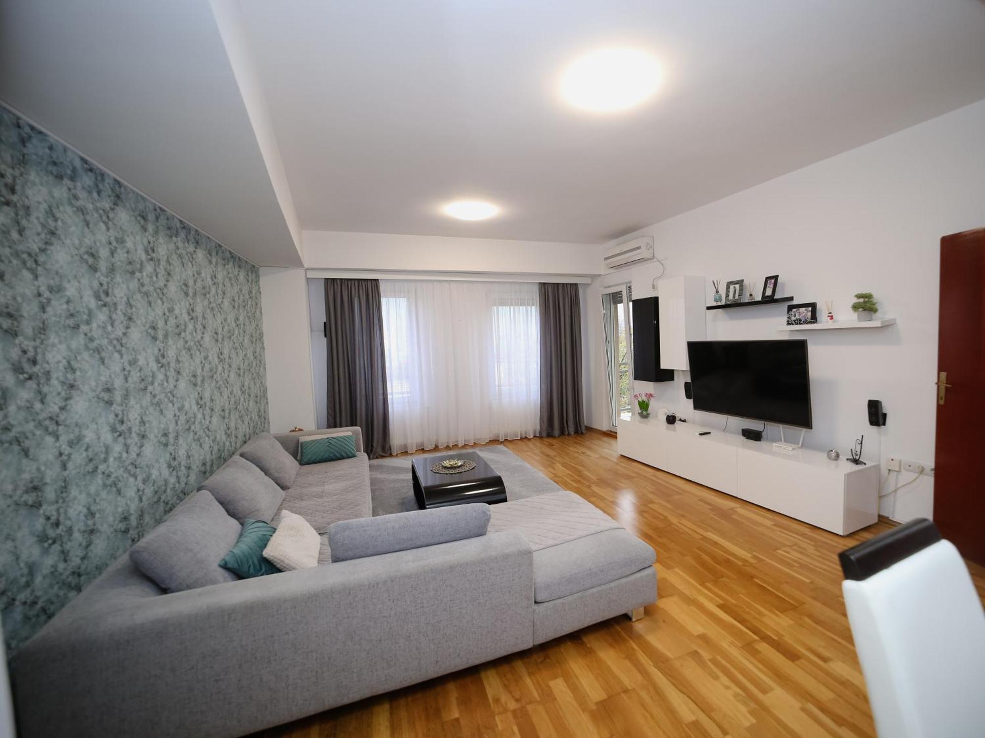 Iva Lux Stan Na Dan Apartment บันยาลูกา ภายนอก รูปภาพ