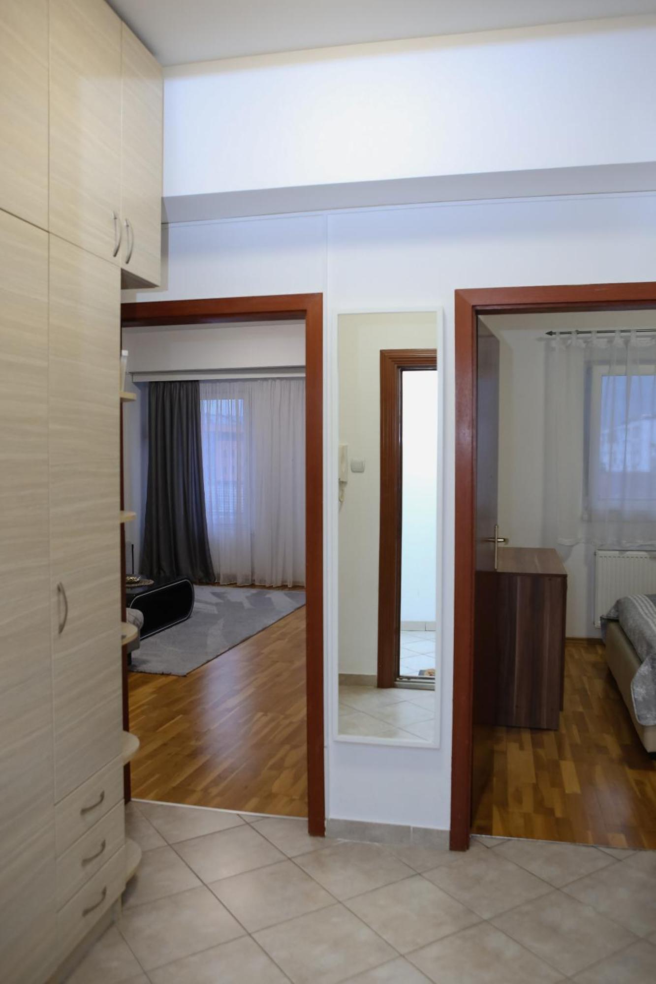 Iva Lux Stan Na Dan Apartment บันยาลูกา ภายนอก รูปภาพ