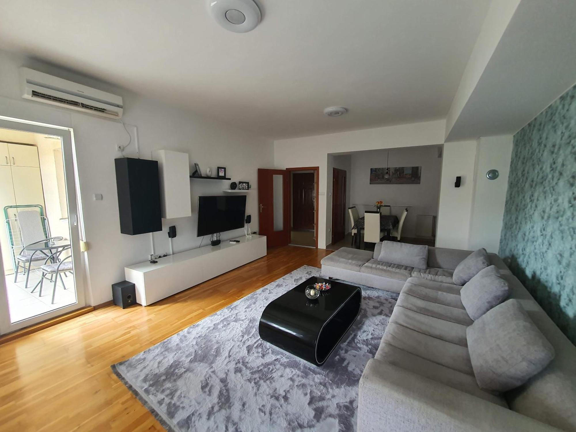 Iva Lux Stan Na Dan Apartment บันยาลูกา ภายนอก รูปภาพ